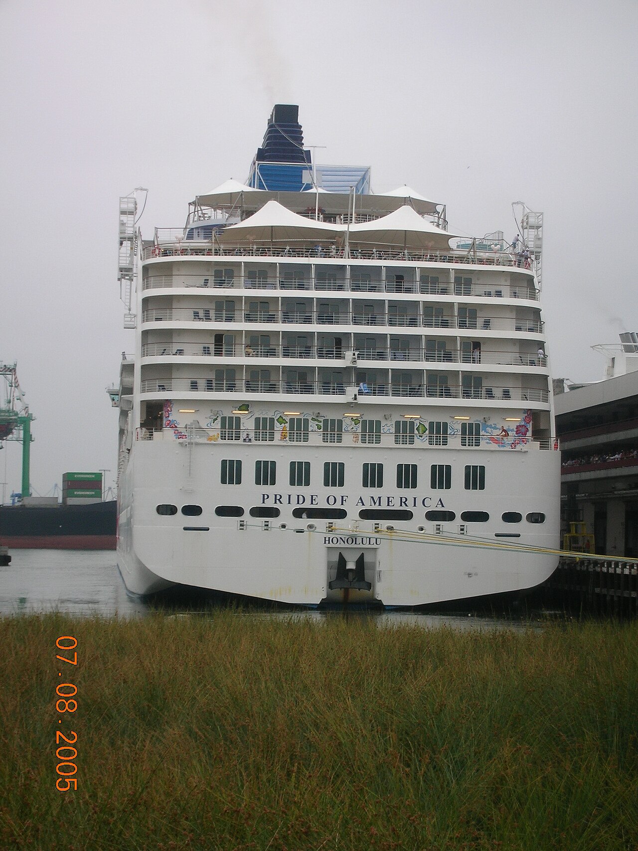 Pride of America at sea